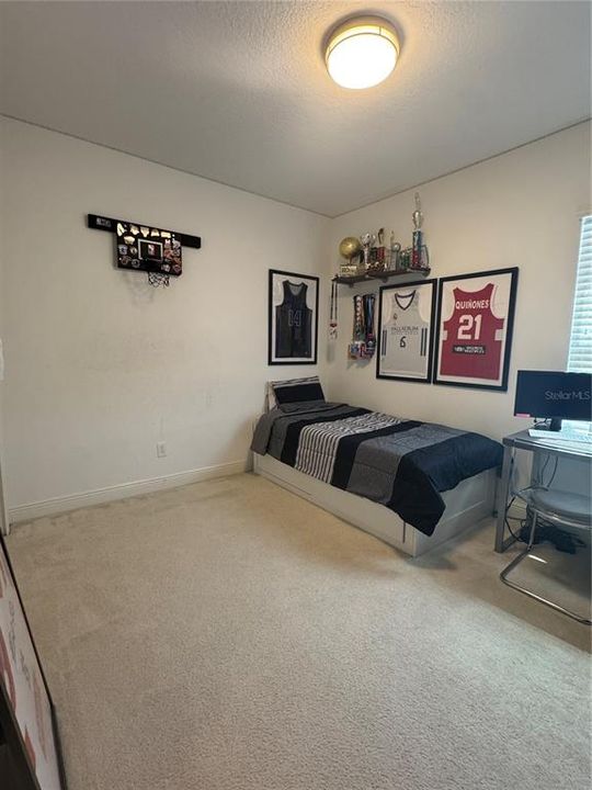 For Rent: $3,000 (4 beds, 3 baths, 1718 Square Feet)