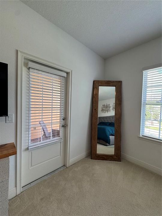 For Rent: $3,000 (4 beds, 3 baths, 1718 Square Feet)