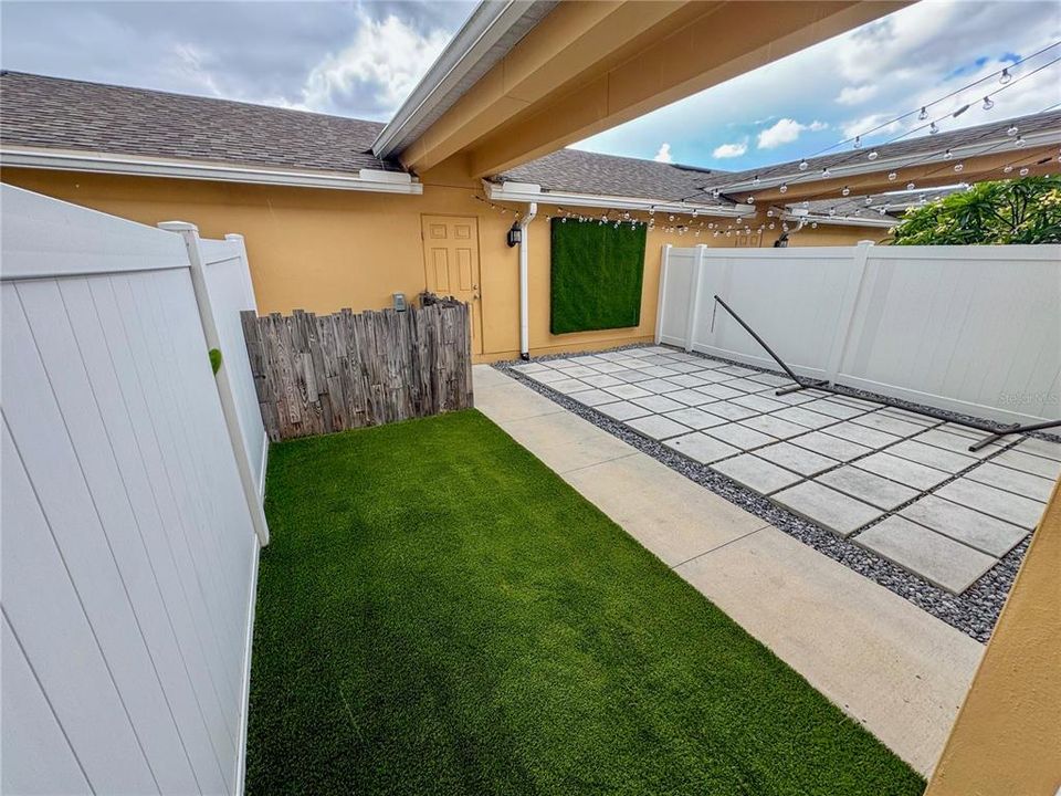 For Rent: $3,000 (4 beds, 3 baths, 1718 Square Feet)