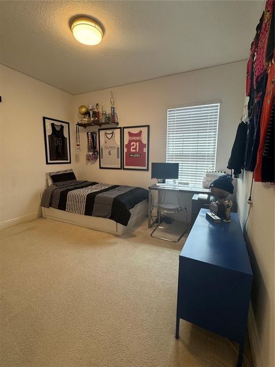 For Rent: $3,000 (4 beds, 3 baths, 1718 Square Feet)