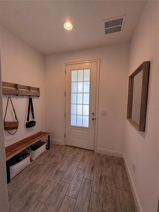 For Rent: $3,000 (4 beds, 3 baths, 1718 Square Feet)