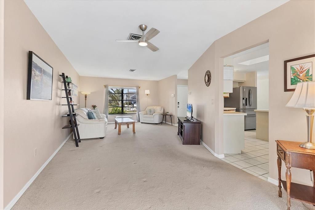 待售: $400,000 (3 贝兹, 3 浴室, 1914 平方英尺)