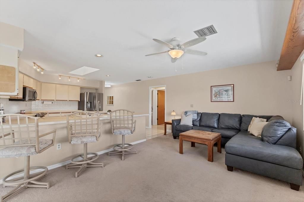 待售: $400,000 (3 贝兹, 3 浴室, 1914 平方英尺)