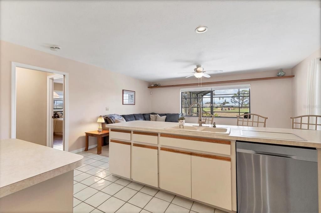 待售: $400,000 (3 贝兹, 3 浴室, 1914 平方英尺)