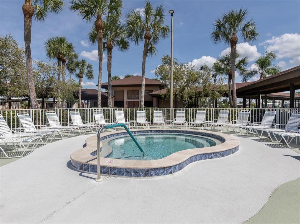 For Sale: $179,900 (2 beds, 2 baths, 1566 Square Feet)