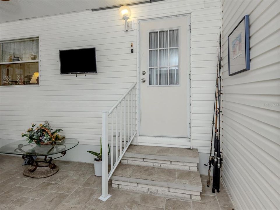 For Sale: $179,900 (2 beds, 2 baths, 1566 Square Feet)