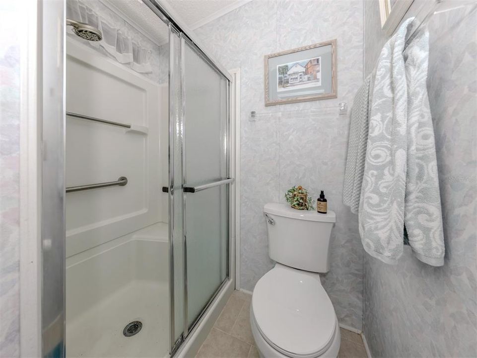 For Sale: $179,900 (2 beds, 2 baths, 1566 Square Feet)