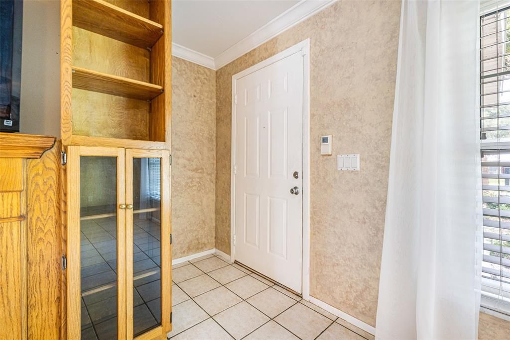 待售: $389,000 (3 贝兹, 2 浴室, 1645 平方英尺)