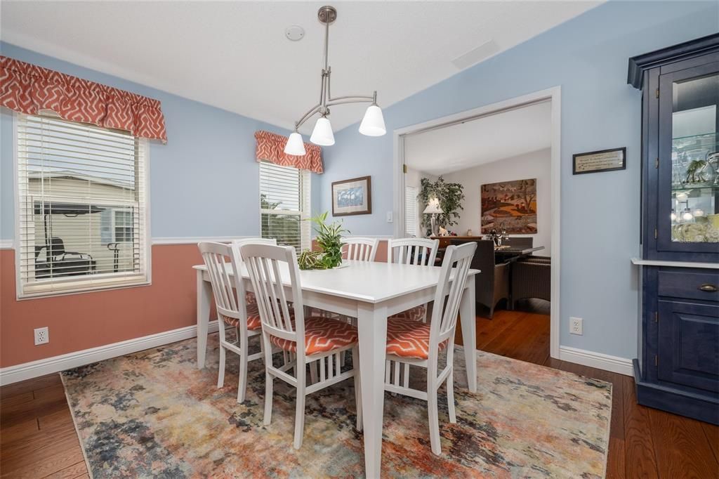 For Sale: $349,000 (2 beds, 2 baths, 1905 Square Feet)