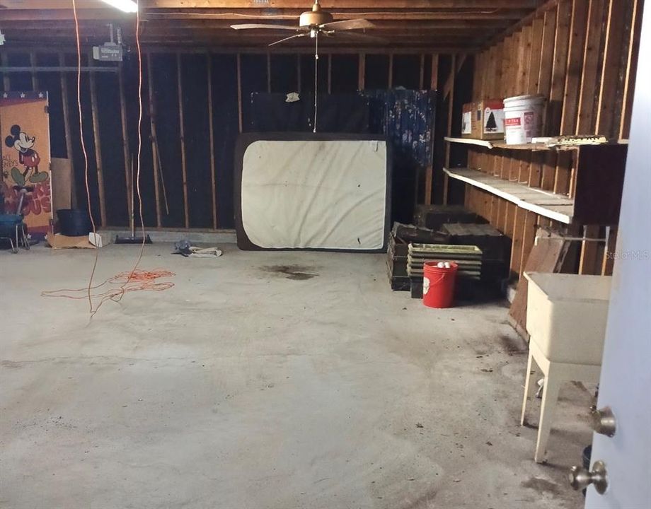 For Sale: $229,900 (4 beds, 3 baths, 1836 Square Feet)