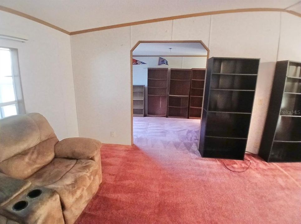 For Sale: $229,900 (4 beds, 3 baths, 1836 Square Feet)