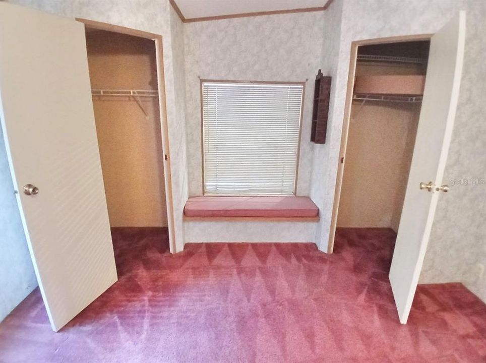 For Sale: $229,900 (4 beds, 3 baths, 1836 Square Feet)