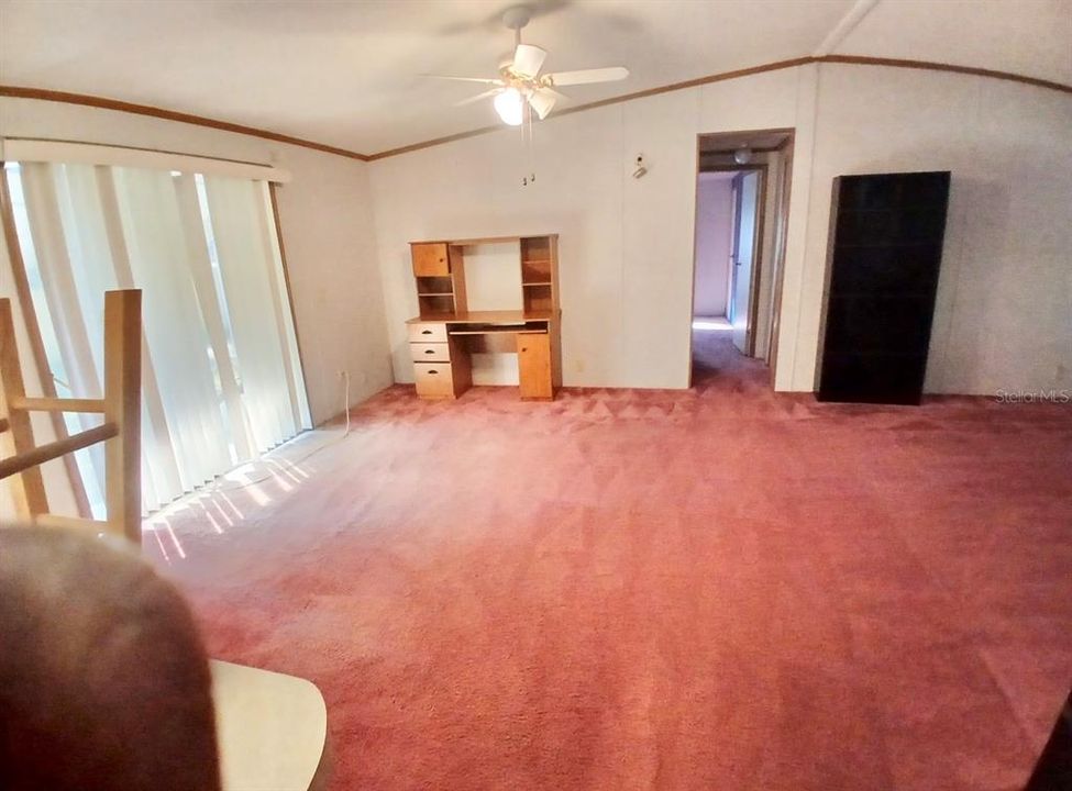 For Sale: $229,900 (4 beds, 3 baths, 1836 Square Feet)