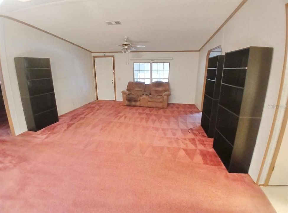 For Sale: $229,900 (4 beds, 3 baths, 1836 Square Feet)