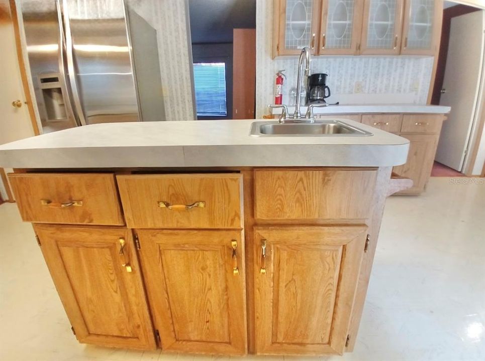 For Sale: $229,900 (4 beds, 3 baths, 1836 Square Feet)