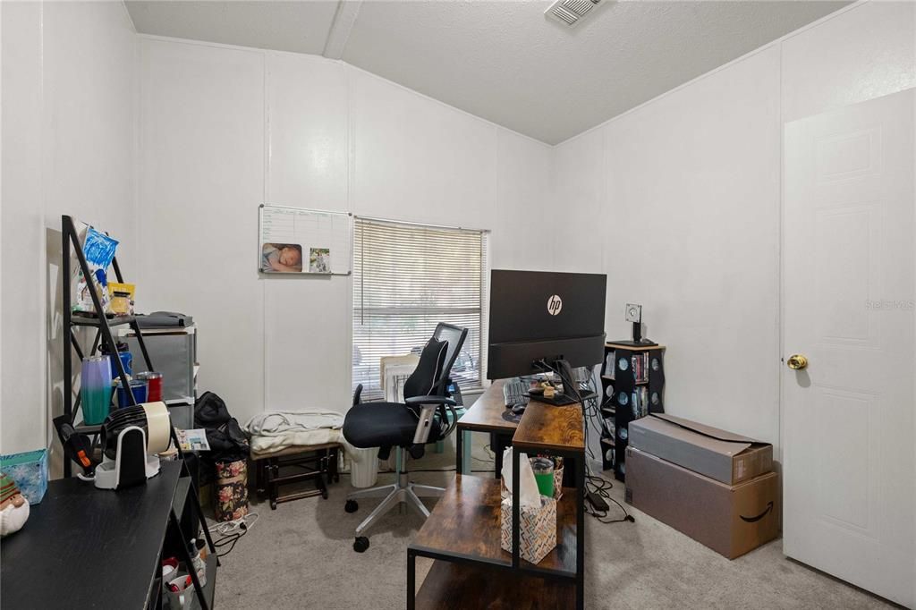 На продажу: $294,900 (3 спален, 2 ванн, 1980 Квадратных фут)