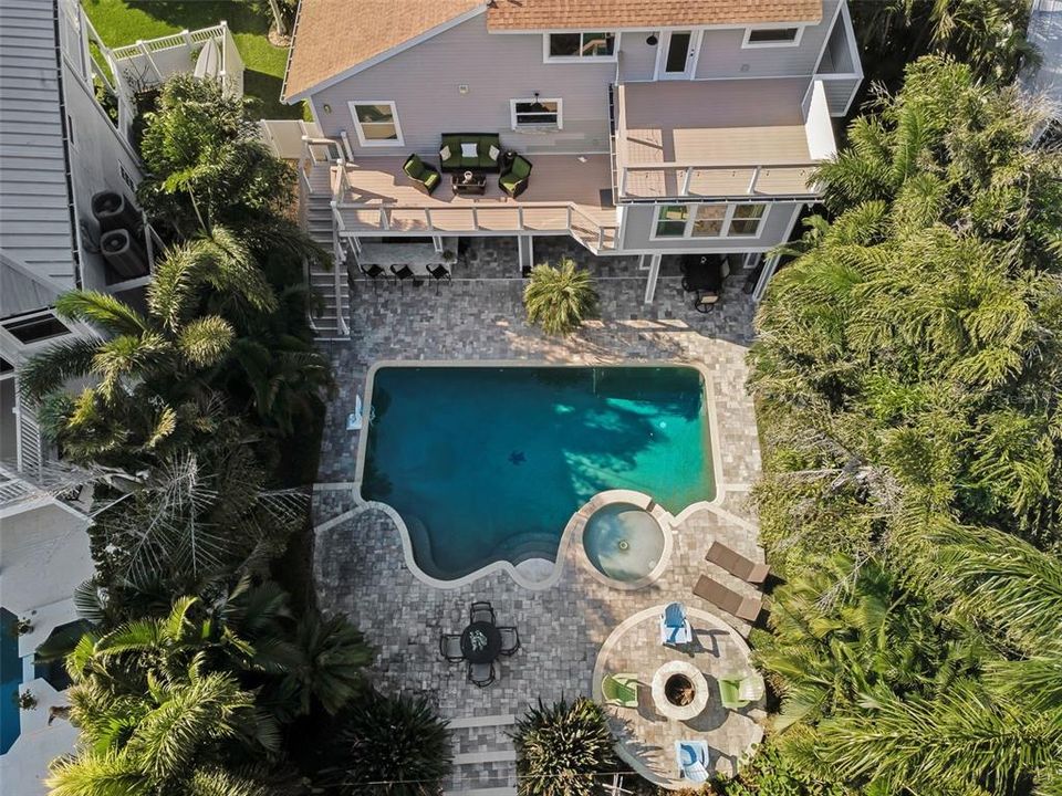 En Venta: $1,583,488 (3 camas, 3 baños, 2702 Pies cuadrados)