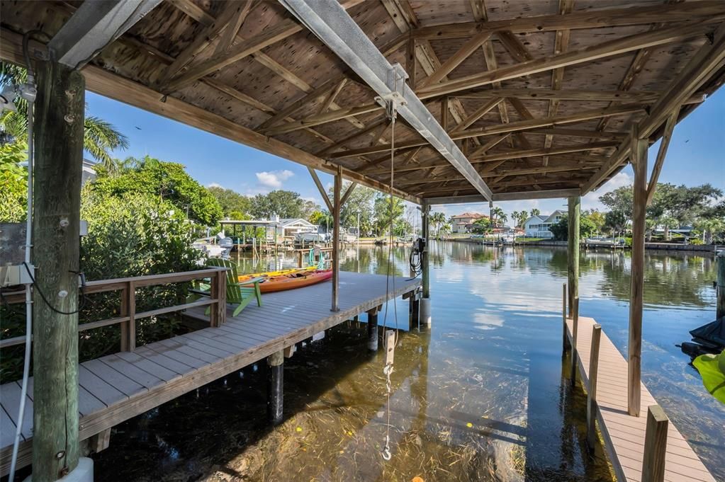 En Venta: $1,583,488 (3 camas, 3 baños, 2702 Pies cuadrados)