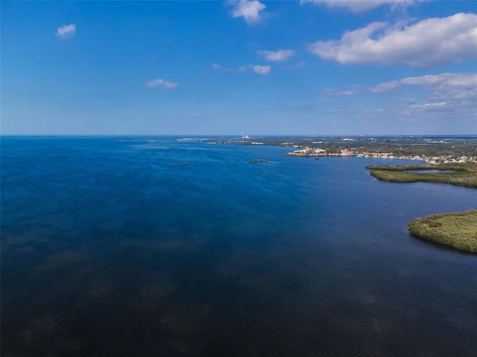 En Venta: $1,583,488 (3 camas, 3 baños, 2702 Pies cuadrados)