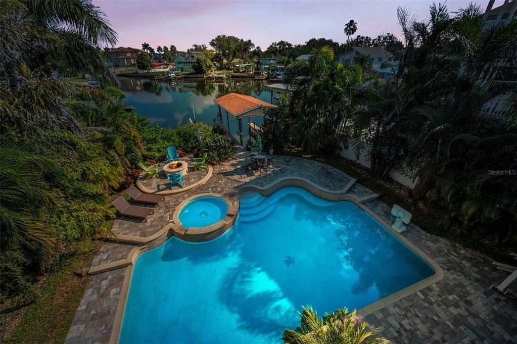 En Venta: $1,583,488 (3 camas, 3 baños, 2702 Pies cuadrados)