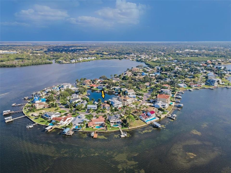 En Venta: $1,583,488 (3 camas, 3 baños, 2702 Pies cuadrados)