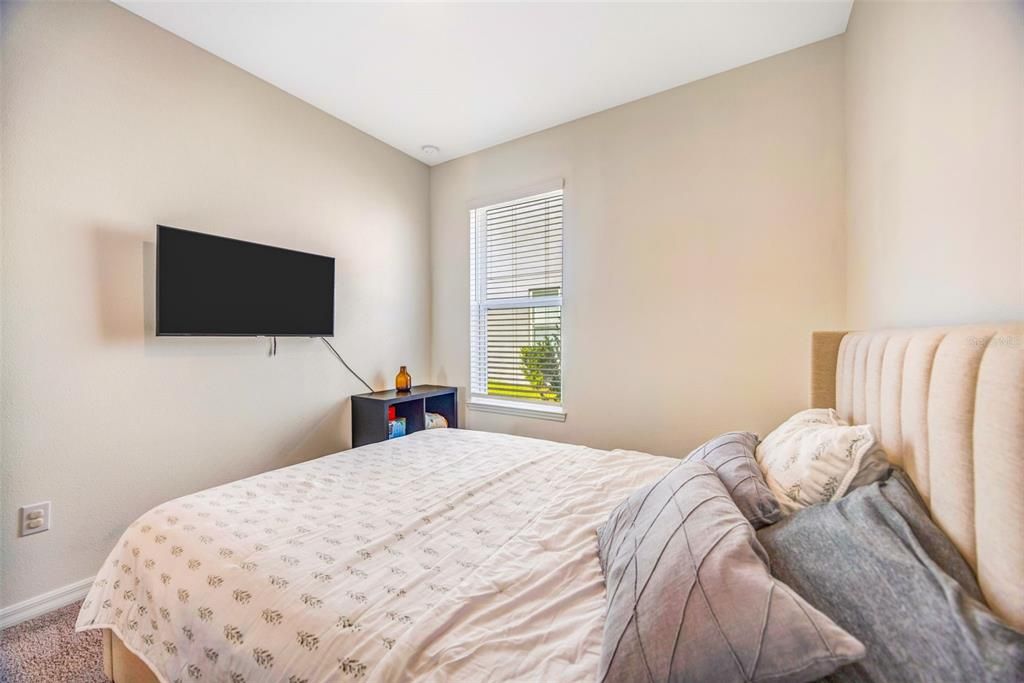 出租: $3,800 (3 贝兹, 2 浴室, 2050 平方英尺)