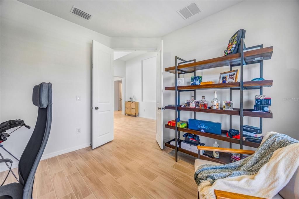 出租: $3,800 (3 贝兹, 2 浴室, 2050 平方英尺)