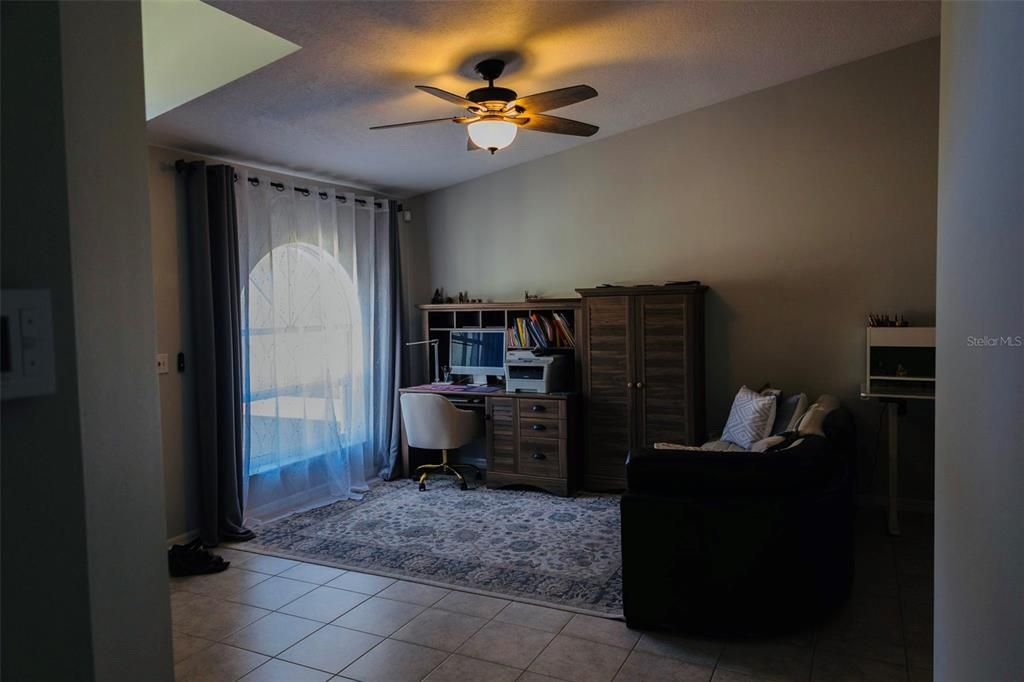 待售: $315,000 (3 贝兹, 2 浴室, 1692 平方英尺)