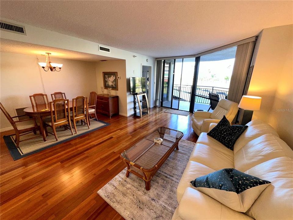 出租: $2,750 (2 贝兹, 2 浴室, 1150 平方英尺)