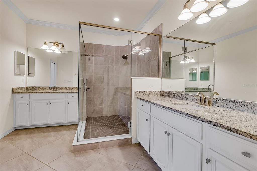 For Sale: $699,900 (3 beds, 2 baths, 2108 Square Feet)