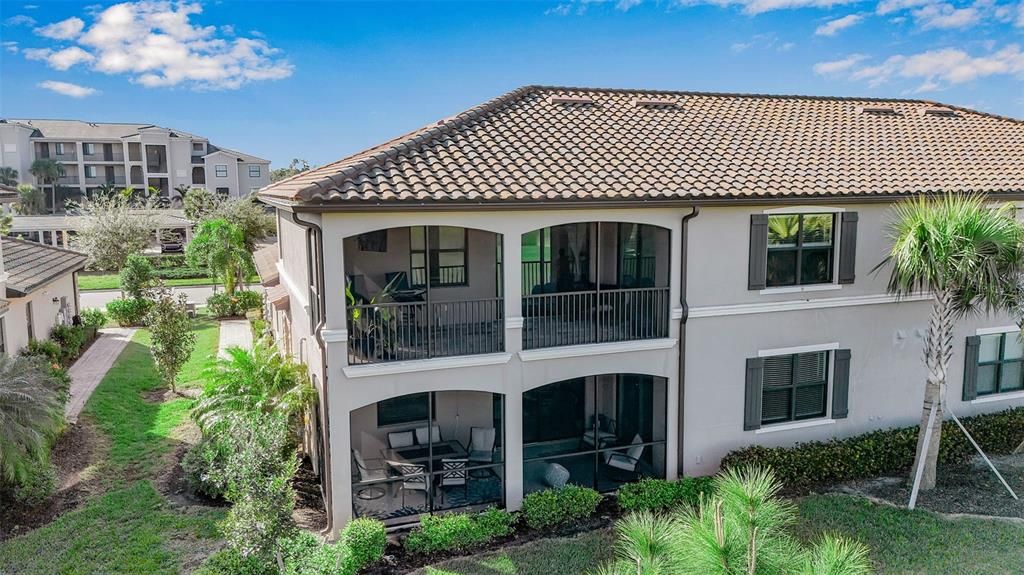 For Sale: $699,900 (3 beds, 2 baths, 2108 Square Feet)