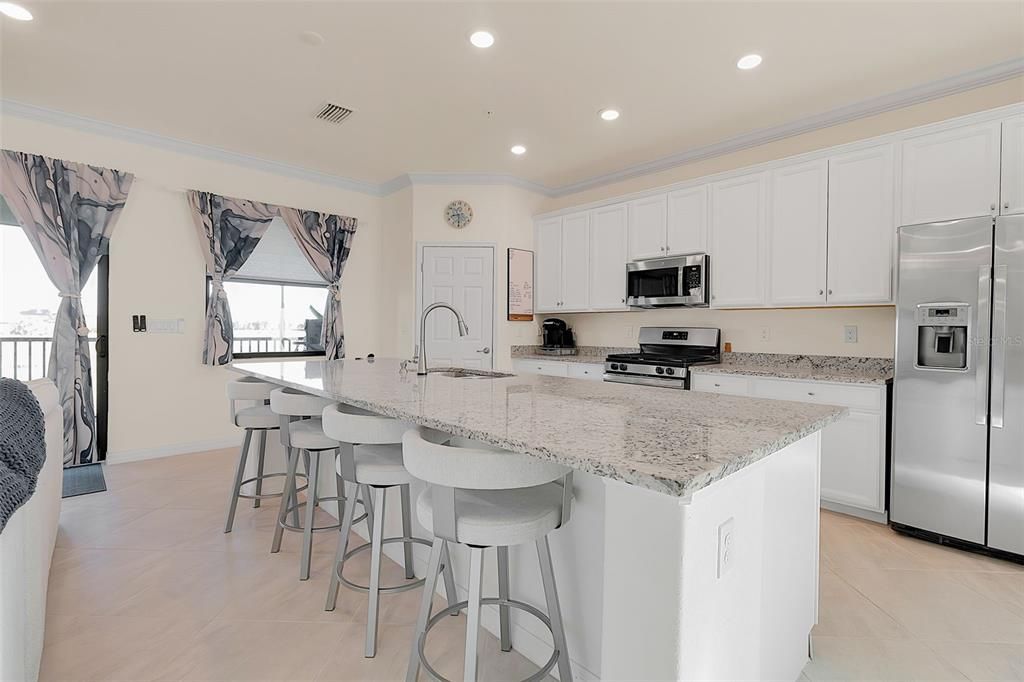 For Sale: $699,900 (3 beds, 2 baths, 2108 Square Feet)