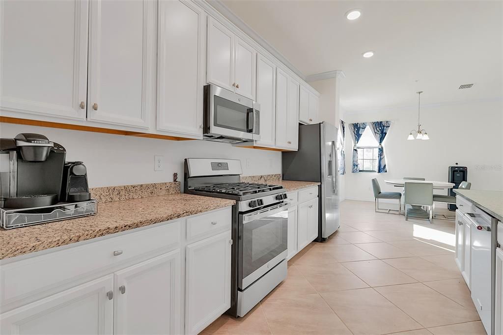 For Sale: $699,900 (3 beds, 2 baths, 2108 Square Feet)