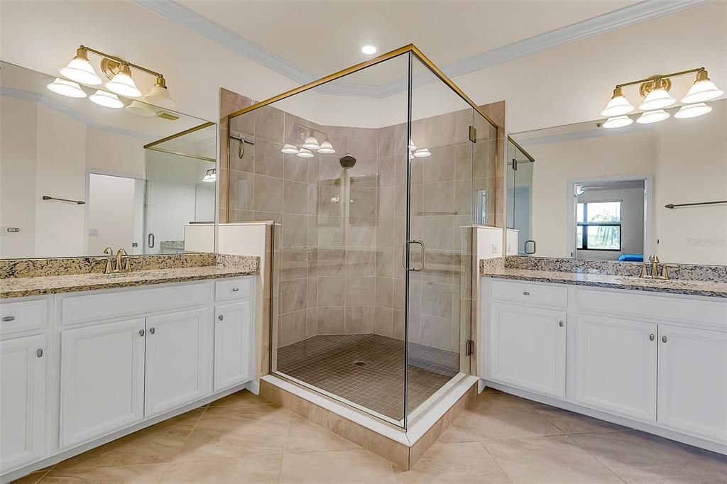 For Sale: $699,900 (3 beds, 2 baths, 2108 Square Feet)