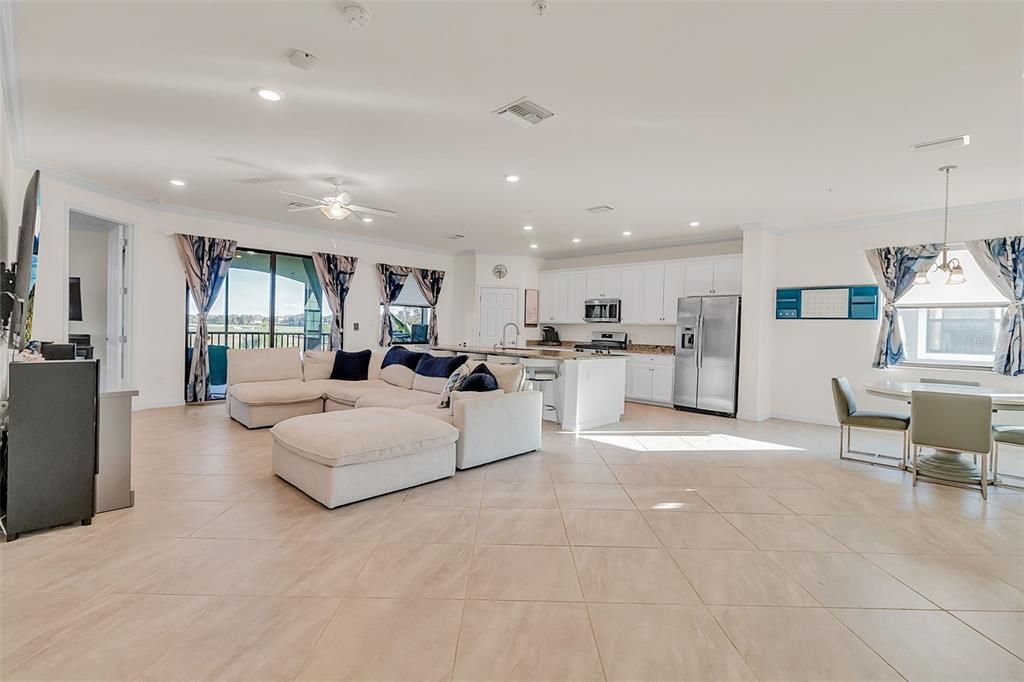 For Sale: $699,900 (3 beds, 2 baths, 2108 Square Feet)