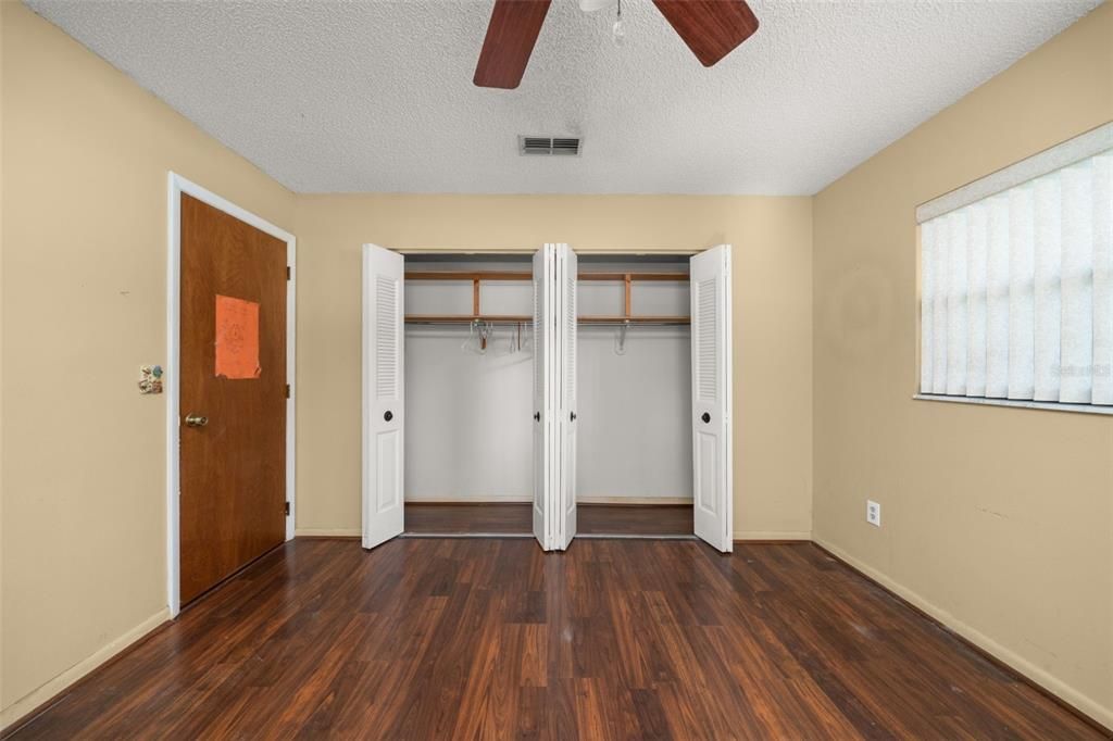 En Venta: $269,900 (2 camas, 2 baños, 1408 Pies cuadrados)