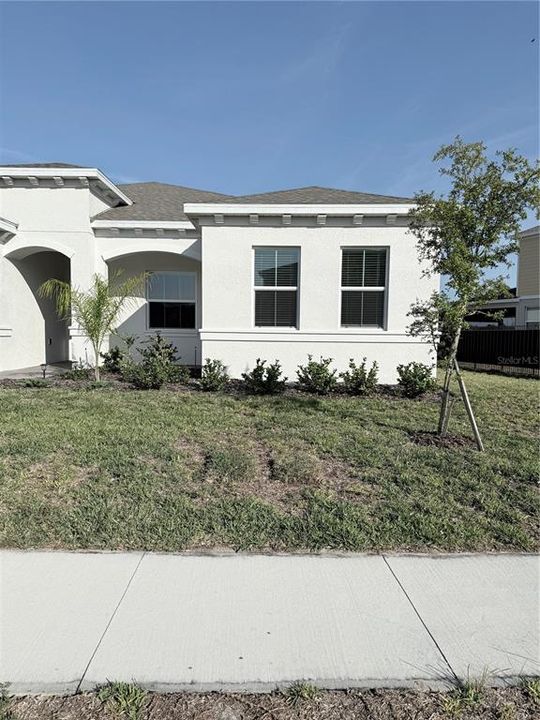 出租: $1,500 (1 贝兹, 1 浴室, 750 平方英尺)