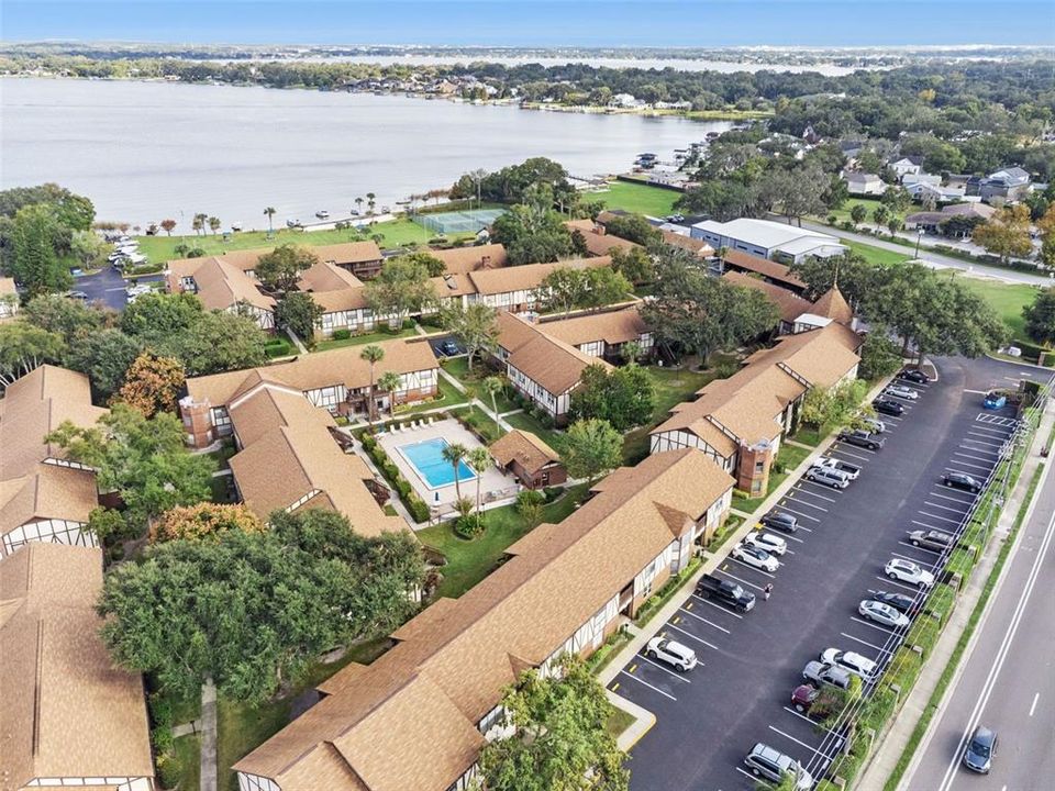 На продажу: $179,000 (2 спален, 2 ванн, 971 Квадратных фут)