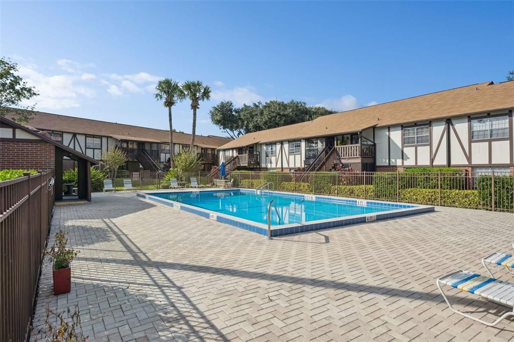 На продажу: $179,000 (2 спален, 2 ванн, 971 Квадратных фут)