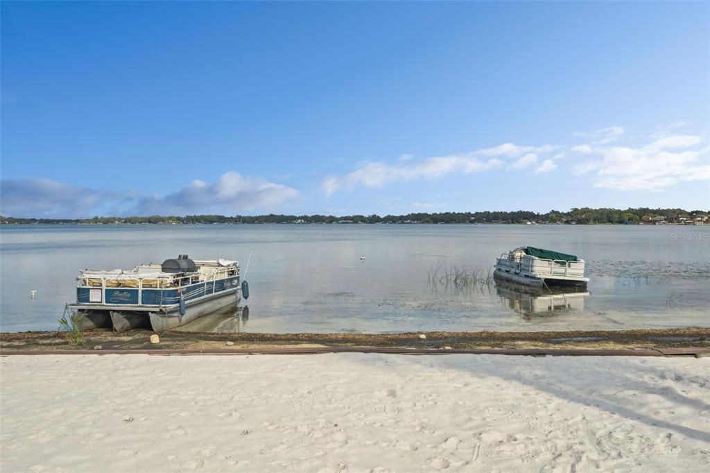 На продажу: $179,000 (2 спален, 2 ванн, 971 Квадратных фут)