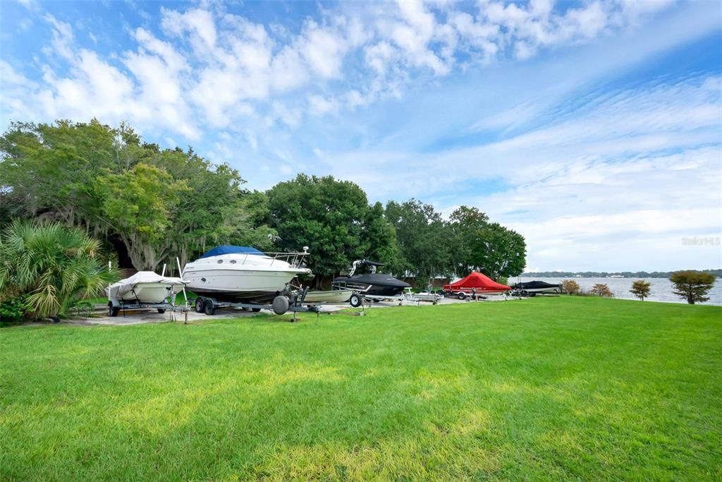 На продажу: $179,000 (2 спален, 2 ванн, 971 Квадратных фут)