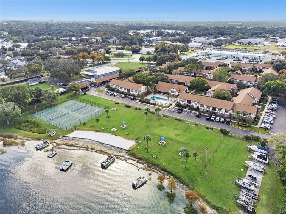 На продажу: $179,000 (2 спален, 2 ванн, 971 Квадратных фут)