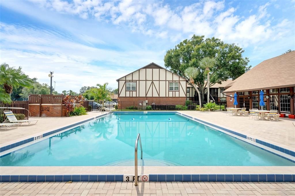 На продажу: $179,000 (2 спален, 2 ванн, 971 Квадратных фут)