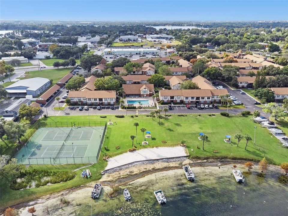 На продажу: $179,000 (2 спален, 2 ванн, 971 Квадратных фут)