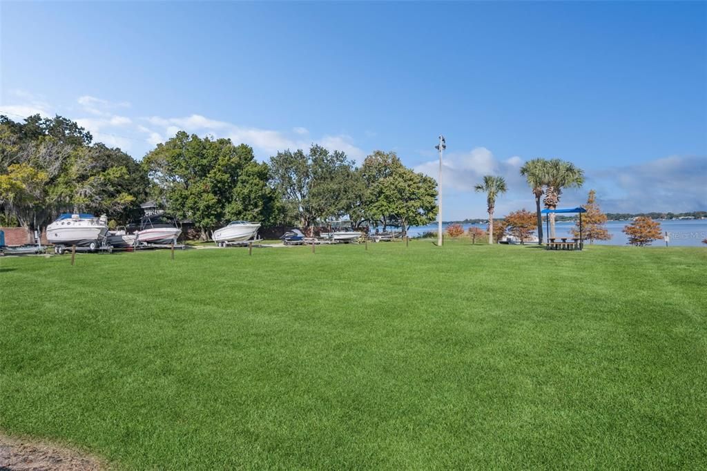 На продажу: $179,000 (2 спален, 2 ванн, 971 Квадратных фут)