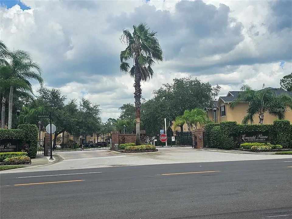 В аренду: $2,300 (3 спален, 2 ванн, 2228 Квадратных фут)