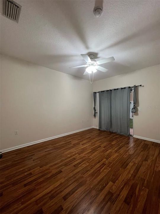 В аренду: $2,300 (3 спален, 2 ванн, 2228 Квадратных фут)