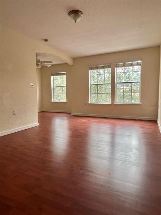 В аренду: $2,300 (3 спален, 2 ванн, 2228 Квадратных фут)