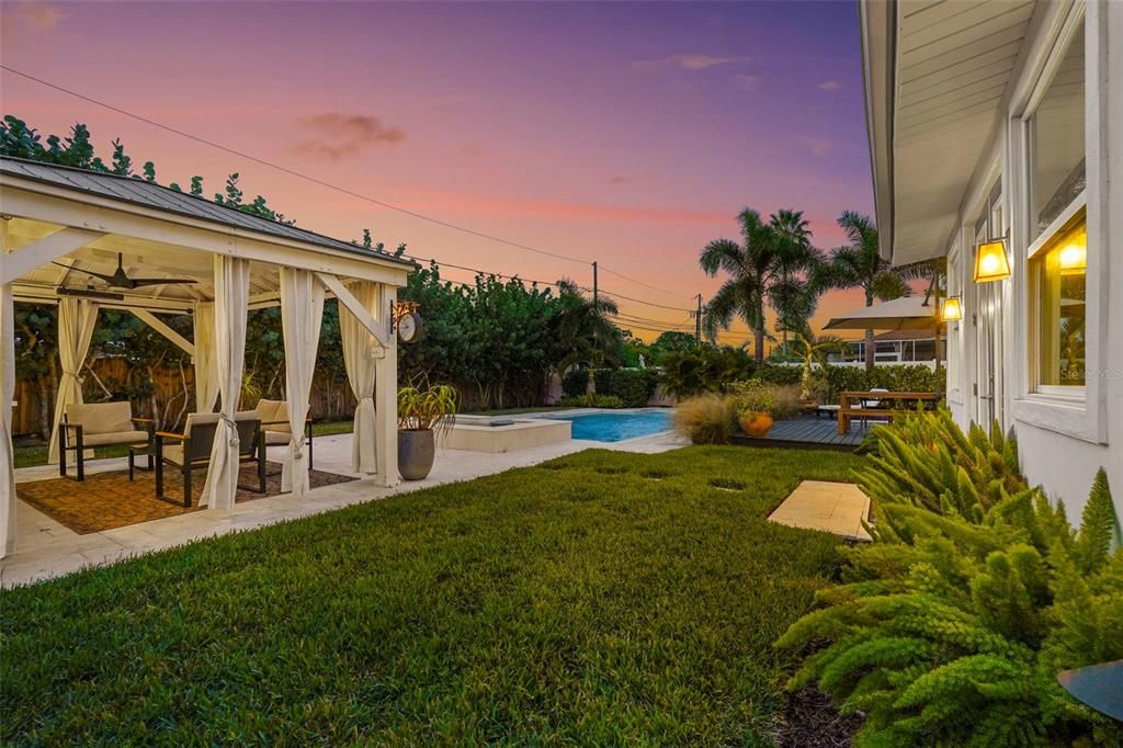 For Sale: $850,000 (3 beds, 2 baths, 2154 Square Feet)