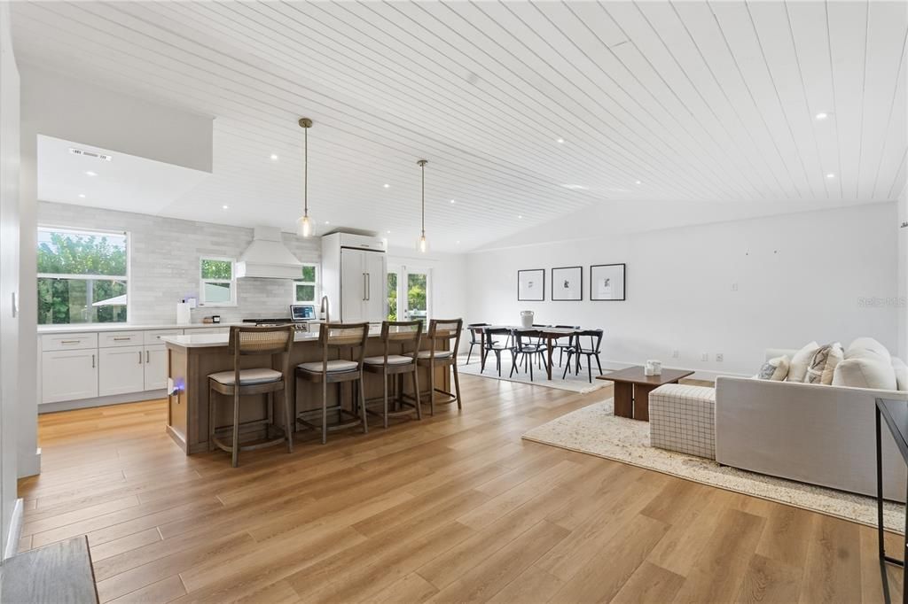 For Sale: $850,000 (3 beds, 2 baths, 2154 Square Feet)